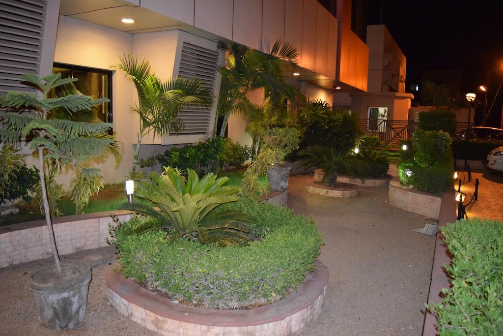 Jai Residency Hotel Gāndhīdhām Exterior foto