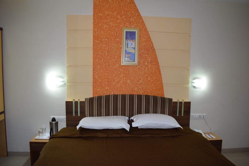 Jai Residency Hotel Gāndhīdhām Quarto foto