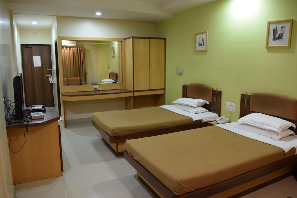 Jai Residency Hotel Gāndhīdhām Quarto foto