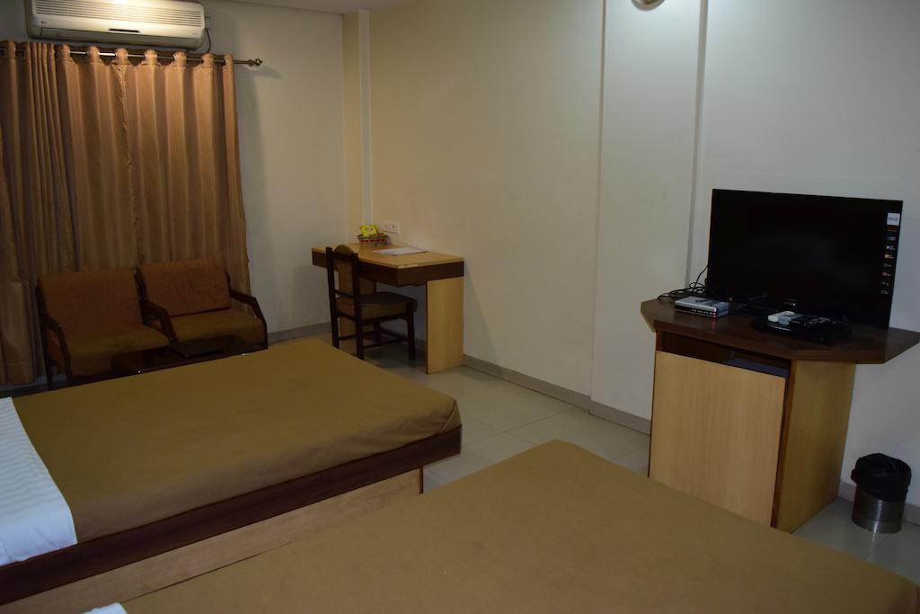 Jai Residency Hotel Gāndhīdhām Quarto foto
